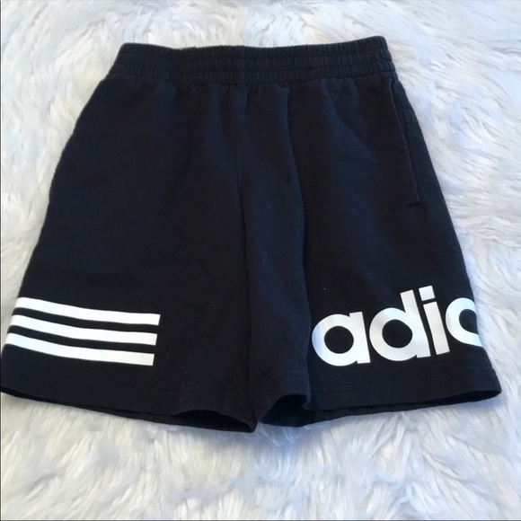 Boys Adidas Shorts size small 8 - Picture 1 of 5